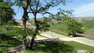 llandudno ski slope ©John Breakwell - [geograph.org.uk] CC 2.0