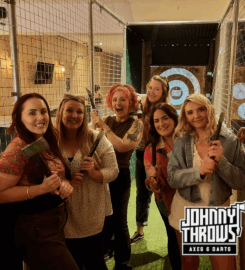 Johnny Throws – Axe Throwing