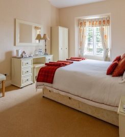 Holcombe House – Guest House Llandudno